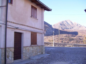 LITTLE TOWER Aielli